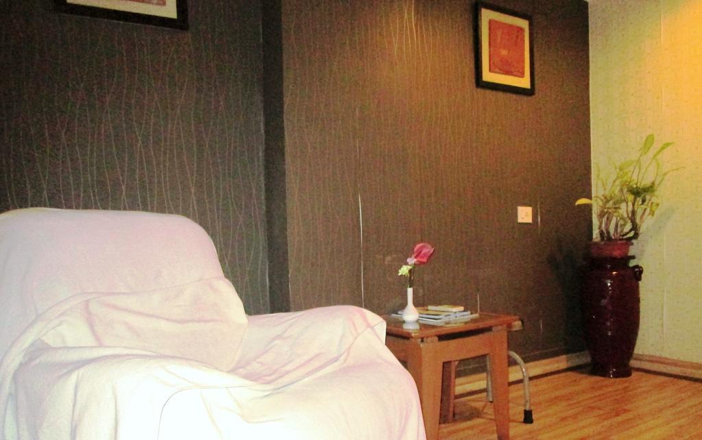 Indismart Hotel Kolkata Luaran gambar