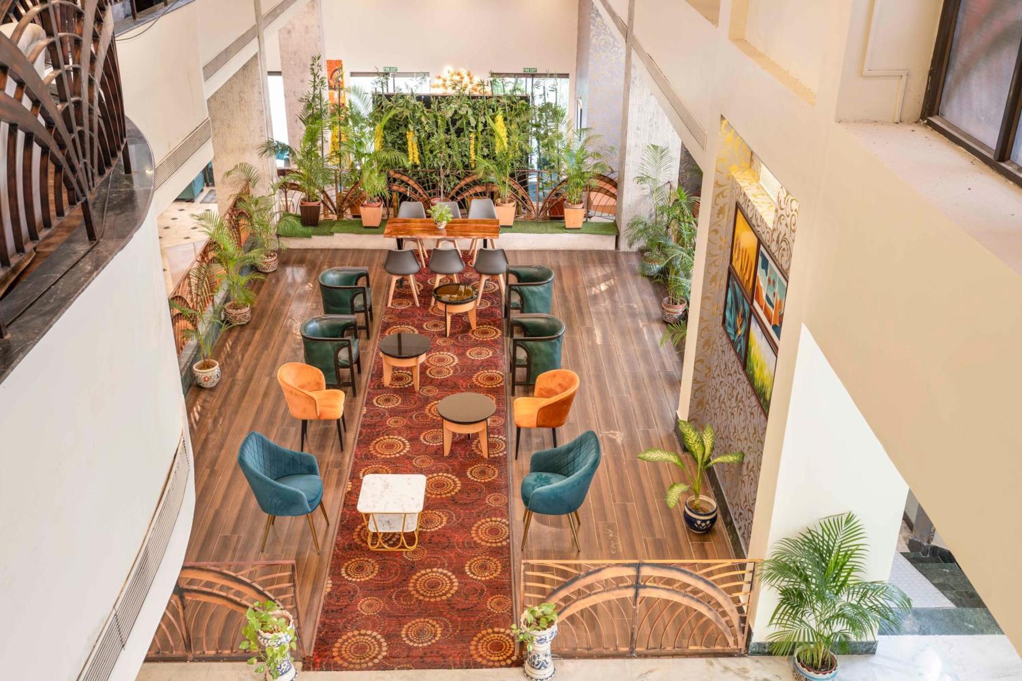 Indismart Hotel Kolkata Luaran gambar