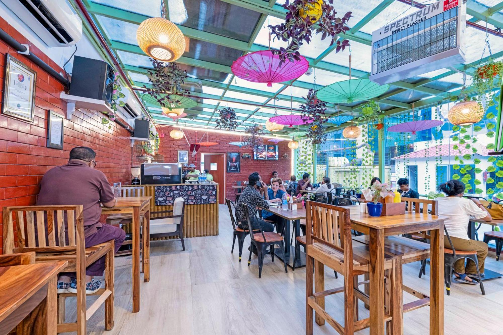 Indismart Hotel Kolkata Luaran gambar
