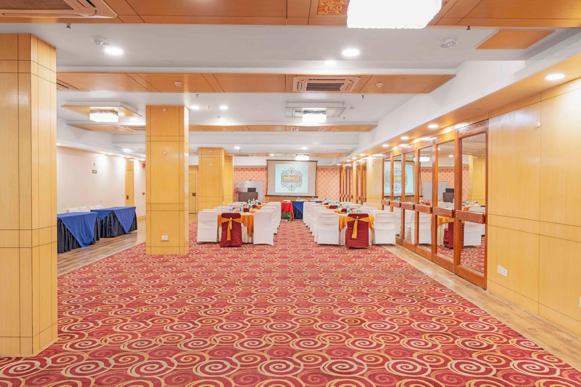 Indismart Hotel Kolkata Luaran gambar