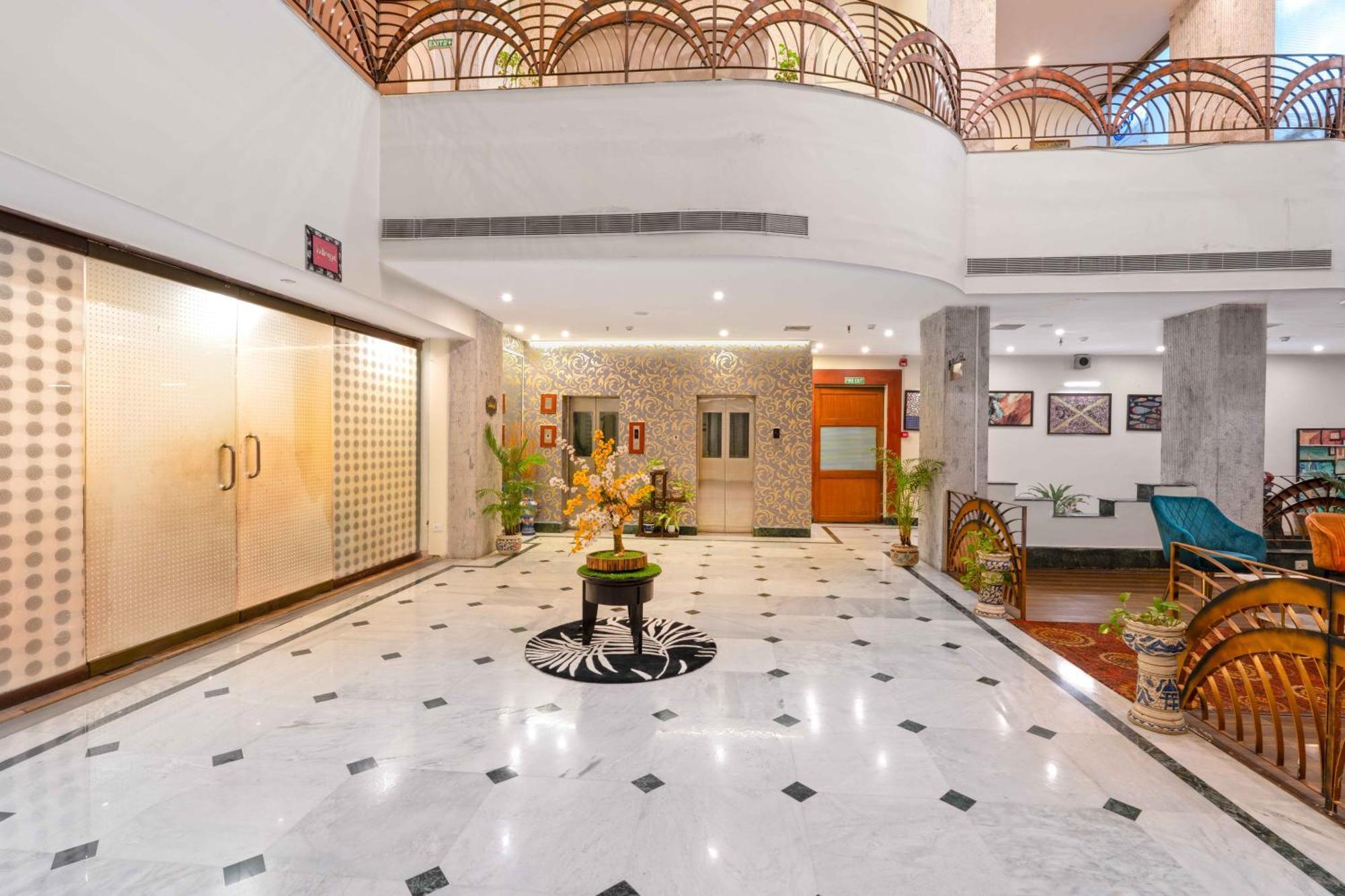 Indismart Hotel Kolkata Luaran gambar