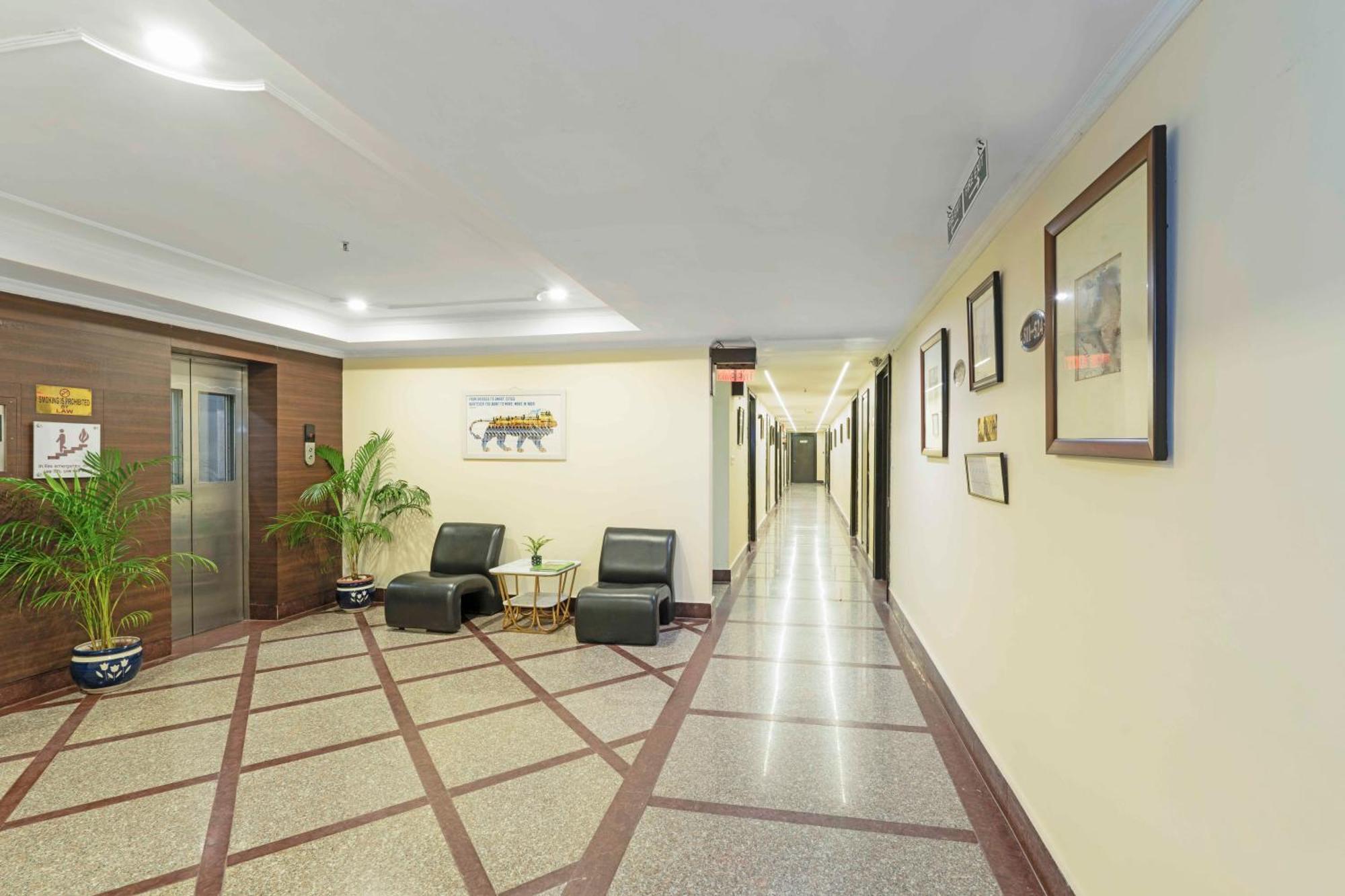 Indismart Hotel Kolkata Luaran gambar