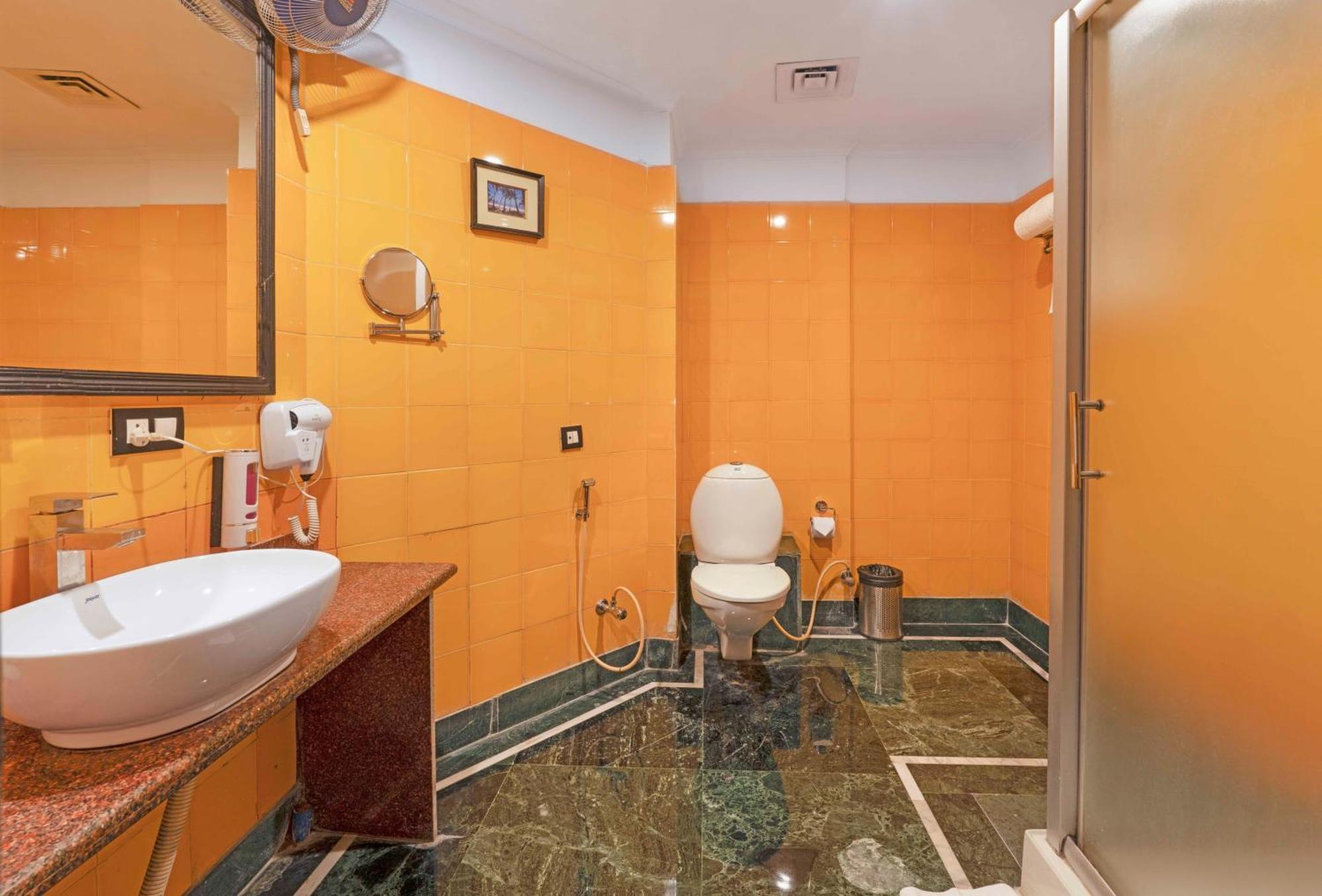 Indismart Hotel Kolkata Luaran gambar
