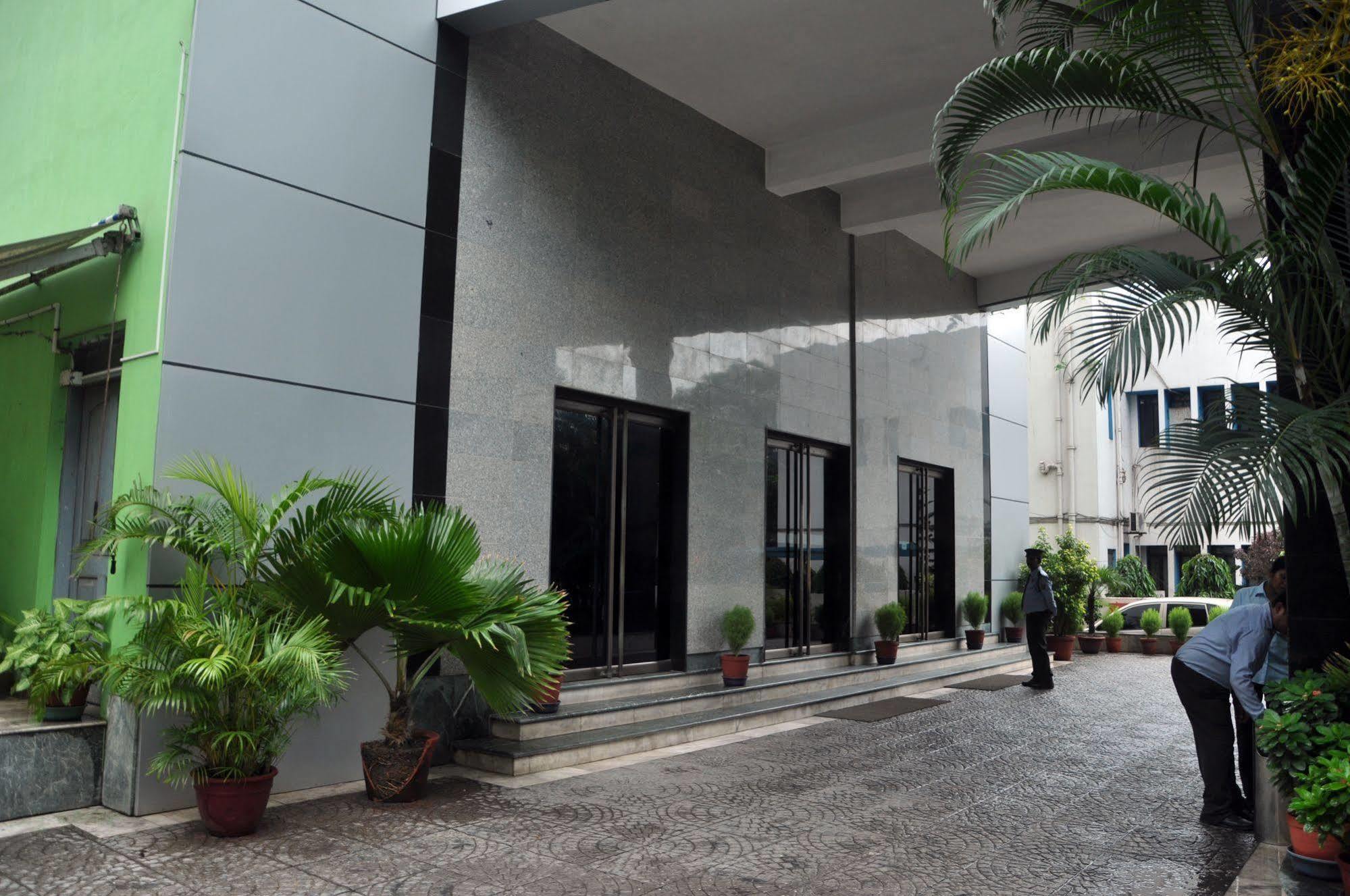 Indismart Hotel Kolkata Luaran gambar